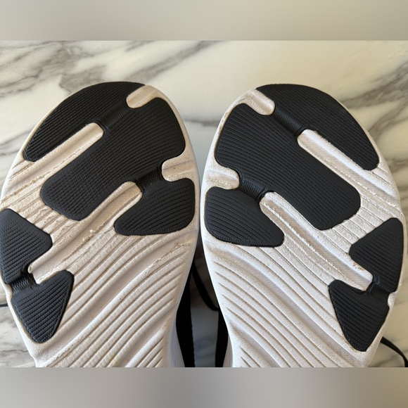 Hoka Women’s Solimar - Picture 7 of 15